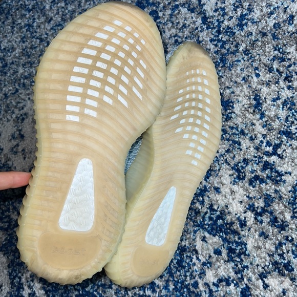 adidas Yeezy Boost 350 V2
Cloud White (Non-Reflective) - Picture 7 of 8